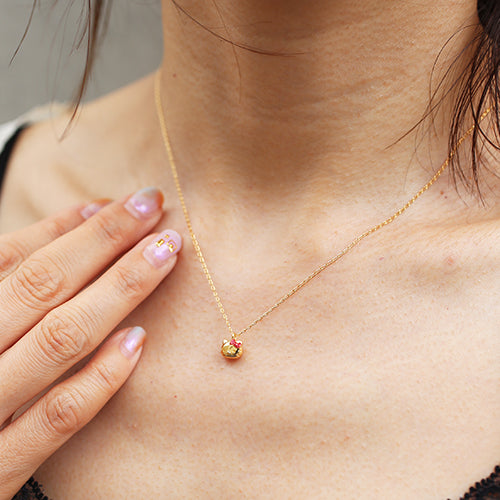 Hello Kitty Face Necklace - Yellow Gold