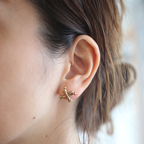 Pirates of the Caribbean: Dead Men Tell No Tales Crossbone Earrings - Gold (One Ear)