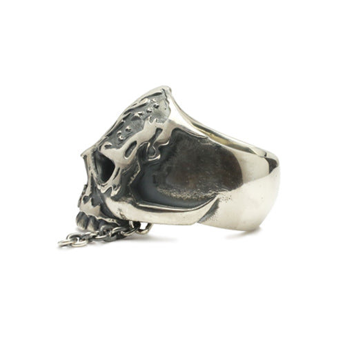 Pirates of the Caribbean: Dead Men Tell No Tales Skull Ring - Silver