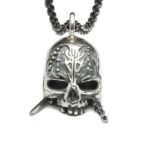Pirates of the Caribbean: Dead Men Tell No Tales Skull Necklace - Silver