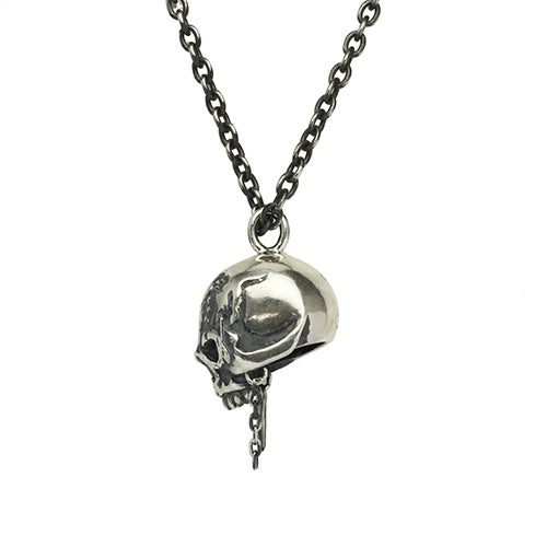 Pirates of the Caribbean: Dead Men Tell No Tales Skull Necklace - Silver